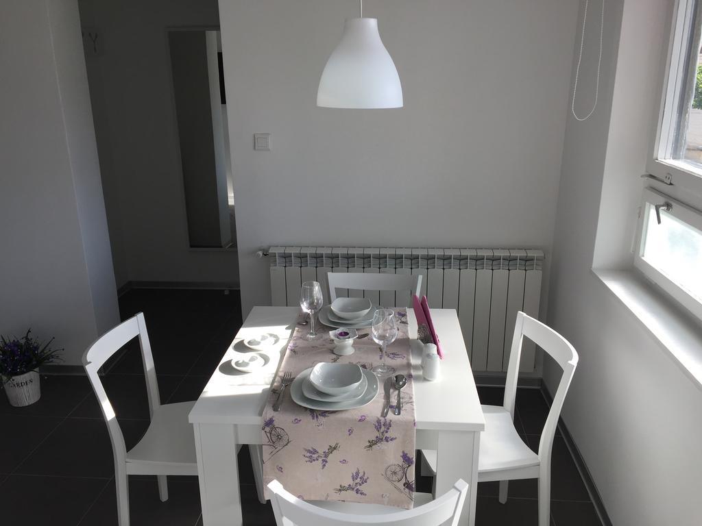 Arenacentar Apartments Pola Esterno foto
